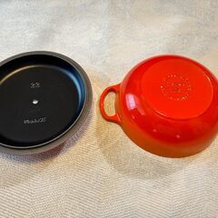 ル・クルーゼ 正規品 シグニチャー マルミット・グルメ 22㎝ オレンジ(ブラックマットホーロー)の画像