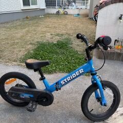 ストライダー14X　スタンド付きの画像