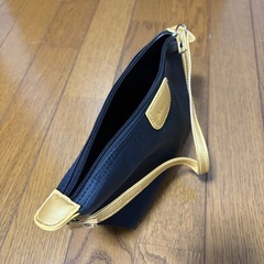 ダウニー景品 ポーチの画像