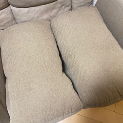 ソファ（カウチソファにもなる）の画像