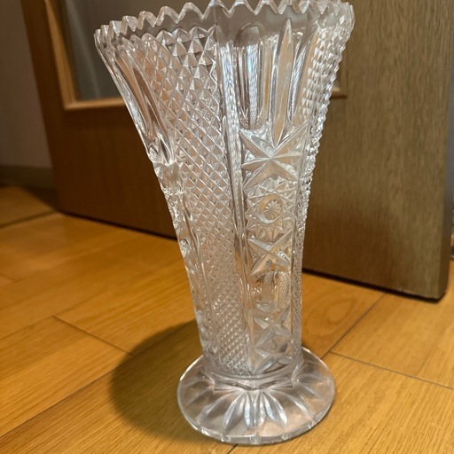 ボヘミアン クリスタルガラス 花瓶 高さ27cm (細かい事気にしない