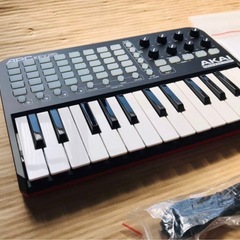 MIDIコントローラーの画像