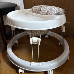 決まりました。歩行器の画像