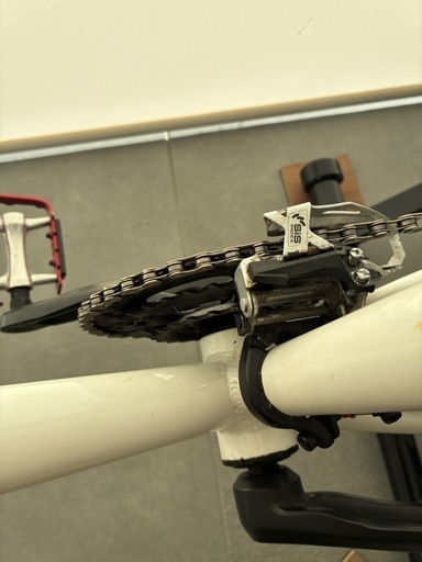 ※バラ売もok ジオスミストラル　クロスバイク　サイクルトレーナー　空気入れ　柔らかサドルカバー付き ジオスミストラル クロスバイク サイクルトレーナー 空気入れ 柔らか