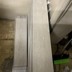 フロアタイルの画像