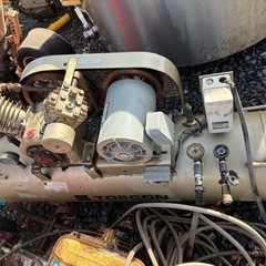 東芝 TOSHIBA エアコンプレッサー ベビコン GP5-15T8 の画像