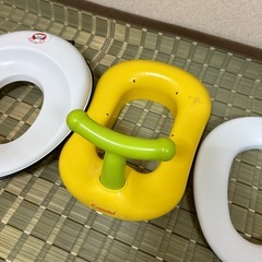 combi  補助便座　まとめ売り　BABY BJORN  3個セットの画像