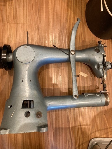 縦縫いミシン　　TE-5K 業務用