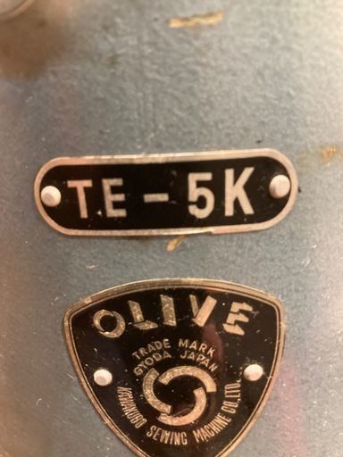 縦縫いミシン　　TE-5K 業務用