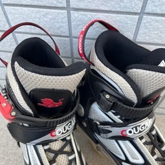 インラインスケート COUGAR 子供用23.0~25.5cm ブラック 肘膝プロテクター付きの画像