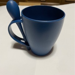 未使用‼️ 　ミッキーマウス　プラスチックマグカップ　紺色　スプーン付きの画像