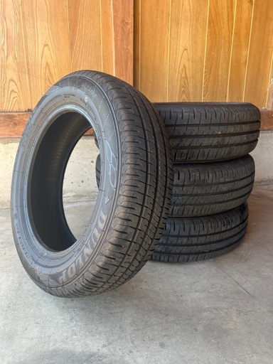 組み換え無料中古タイヤ175/65R15 84HダンロップEC204