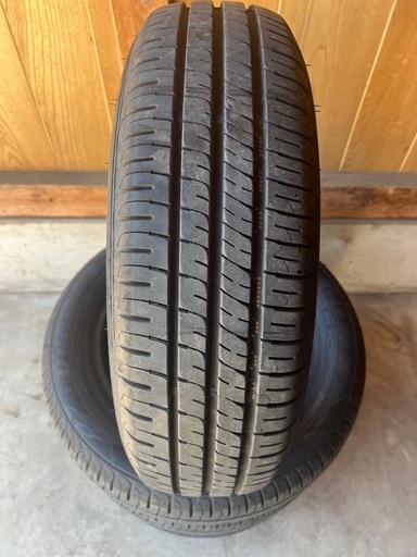 組み換え無料中古タイヤ175/65R15 84HダンロップEC204