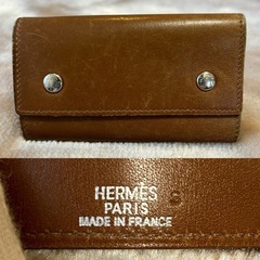 エルメスHERMESキーケース brown ブラウン茶色系レザー、牛革、本革 W10.5×H6×マチ2cm箱  フランス製 メンズ（men’s）男性用、紳士 レディース（lady's LADYS）女性用、婦人 ウィメンズ（women’s） ユニセックス男女兼用の画像