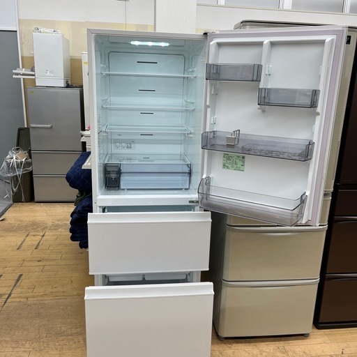 TOSHIBA トウシバ ノンフロン冷凍冷蔵庫 GR-U36SC 2023年製 定格内容積356L 3ドア ホワイト 冷蔵庫 のご紹介です！