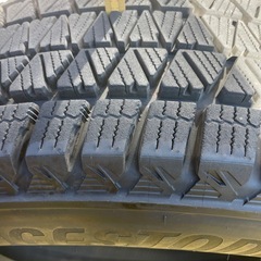 ブリヂストン　ブリザック　スタットレスタイヤ225/60R17  4本の画像