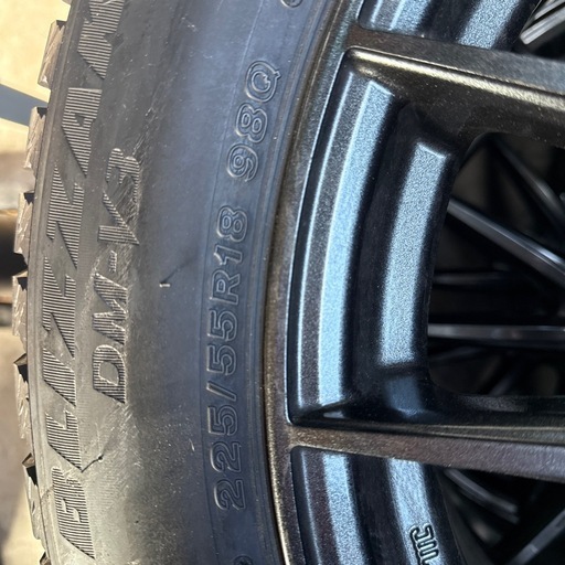 225/55/R18冬用タイヤ