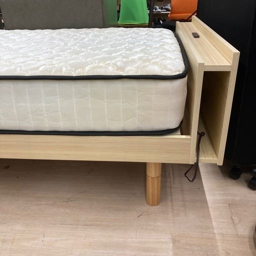新入荷シングルベッドをご紹介します