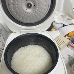 タイガー　マイコン炊飯ジャーの画像