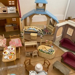 シルバニアファミリー　お家、教会、学校、お人形、家具他色々一式の画像