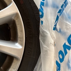 最終値下げヨコハマタイヤスタッドレス　の画像