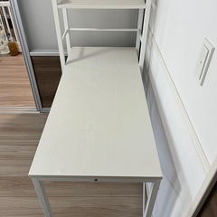 ニトリの机の画像