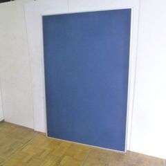 【中古】パーティション 9枚 幅1200×奥行35×高さ1775mm パーティション 連結 脚 衝立 間仕切り オフィス 青の画像