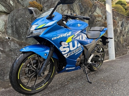 スズキ　　 ジクサー250SF ED22B 実動車　バッテリー新品　エクスターカラー　GIXXER 始動動画あり　2020年モデル　兵庫県宝塚市