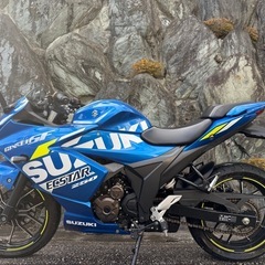 スズキ　　 ジクサー250SF ED22B 実動車　バッテリー新品　エクスターカラー　GIXXER 始動動画あり　2020年モデル　兵庫県宝塚市 の画像