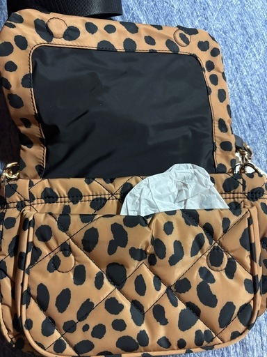 新品　マークジェイコブス　　ヒョウ柄　キルティング　ショルダーバッグ