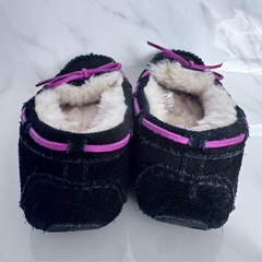 UGG スリッポン ローファー アグ もこもこ ファー ムートン リボンの画像