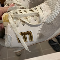 mozスニーカー　美品ベージュ　23.5の画像