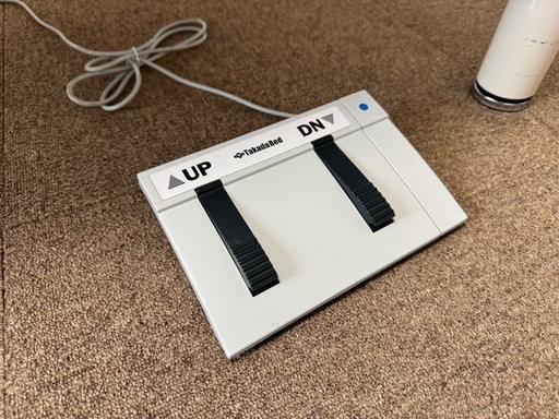 【動作良好・保証残あり】高田ベッドTakada Bed 電動昇降マッサージベッド / 整体院・エステ・施術用