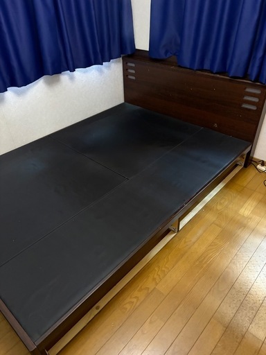 ダブルベッドフレーム引き出し付き