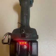 マキタ値下げ再掲載6Ahバッテリー付属マキタ18V  インパクトレンチの画像