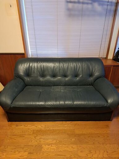 ●（商談中sat）(中古)カリモク 3人掛けソファ