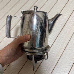 コーヒーポットとキャンドルウォーマー、アウトドアにもの画像