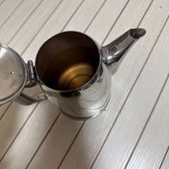 コーヒーポットとキャンドルウォーマー、アウトドアにもの画像