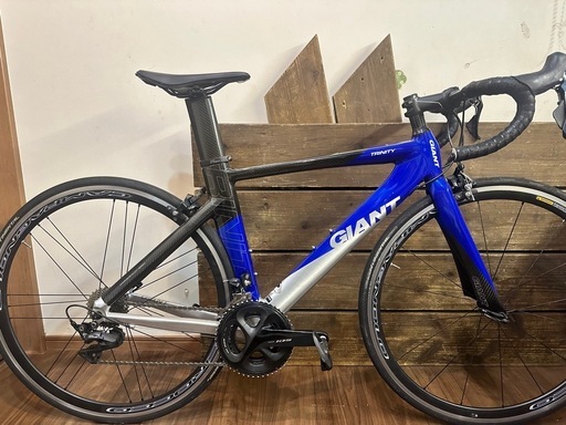 ジャイアントのトライアスロン/タイムトライアルバイクであるGIANT Trinityです。﻿