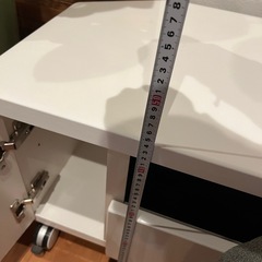 テレビボードの画像