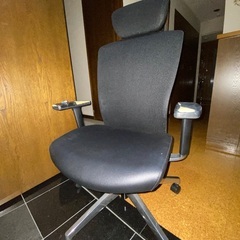 パソコン椅子無料です　引き取ってくださる方を探しています。の画像