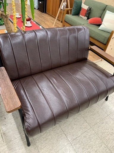 【ジモティー割引で最大15％OFF⭐️】2人掛けソファー　クッション2個付き　ヴィンテージ風　インダストリアル　