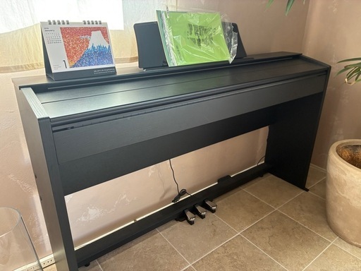 新古品_電子ピアノ