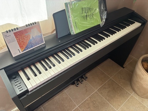 新古品_電子ピアノ