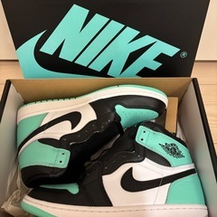 Nike Air Jordan 1 High OG "Green Glow"の画像