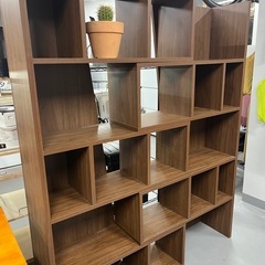 【🤩デザイン性⭕️】伸縮型オープンシェルフの画像