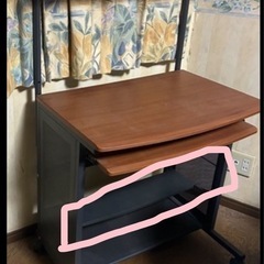 値段交渉大歓迎！中古パソコンラックの画像