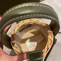 ZARA カゴバックの画像