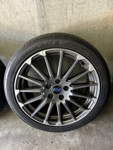 スバルレヴォーグvm STIホイール　225/45 18
