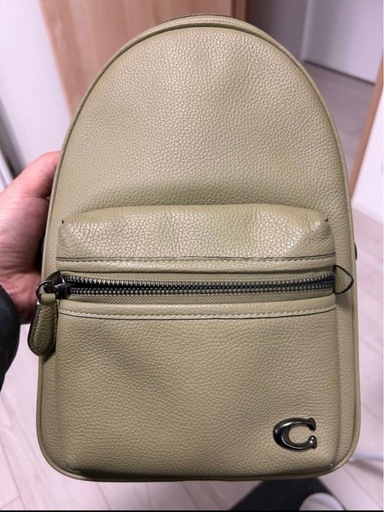 Coach ボディバック　はんが半額